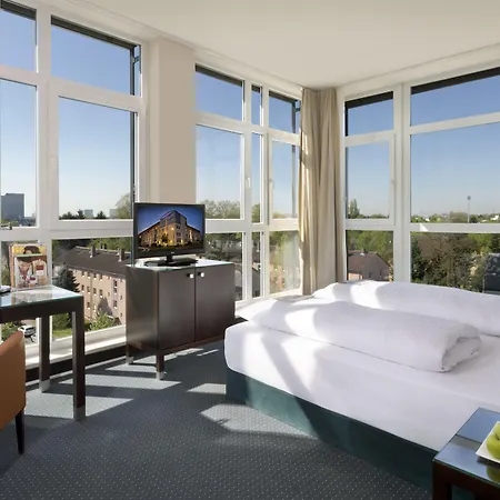 ホテル Flemings Conference Frankfurt 4*