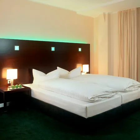 Hotel Flemings Conference Frankfurt 4*